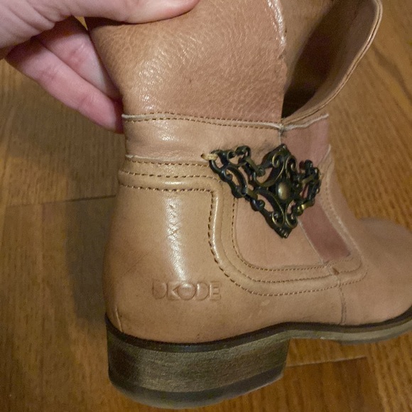 Dkode Leather tan booties Size 38 / 8 - Picture 7 of 11